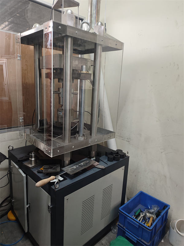 XYP-300型 制動(dòng)襯片壓縮熱膨脹試驗(yàn)機(jī)